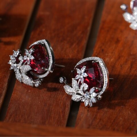 M- 52 SDE- Silver, Deep Red